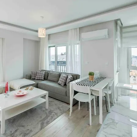Ultralux 2 Bedroom High Floor In Kadikoy Kozyatagi Διαμέρισμα