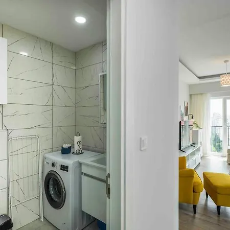 Ultralux 2 Bedroom High Floor In Kadikoy Kozyatagi *