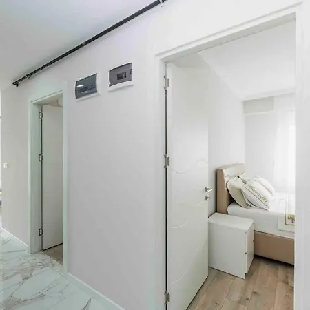 Ultralux 2 Bedroom High Floor In Kadikoy Kozyatagi Daire İstanbul