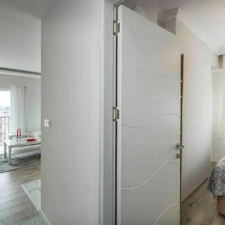 Ultralux 2 Bedroom High Floor In Kadikoy Kozyatagi 아파트 이스탄불