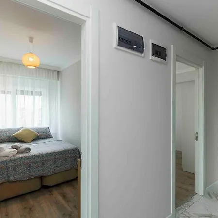 Ultralux 2 Bedroom High Floor In Kadikoy Kozyatagi 이스탄불